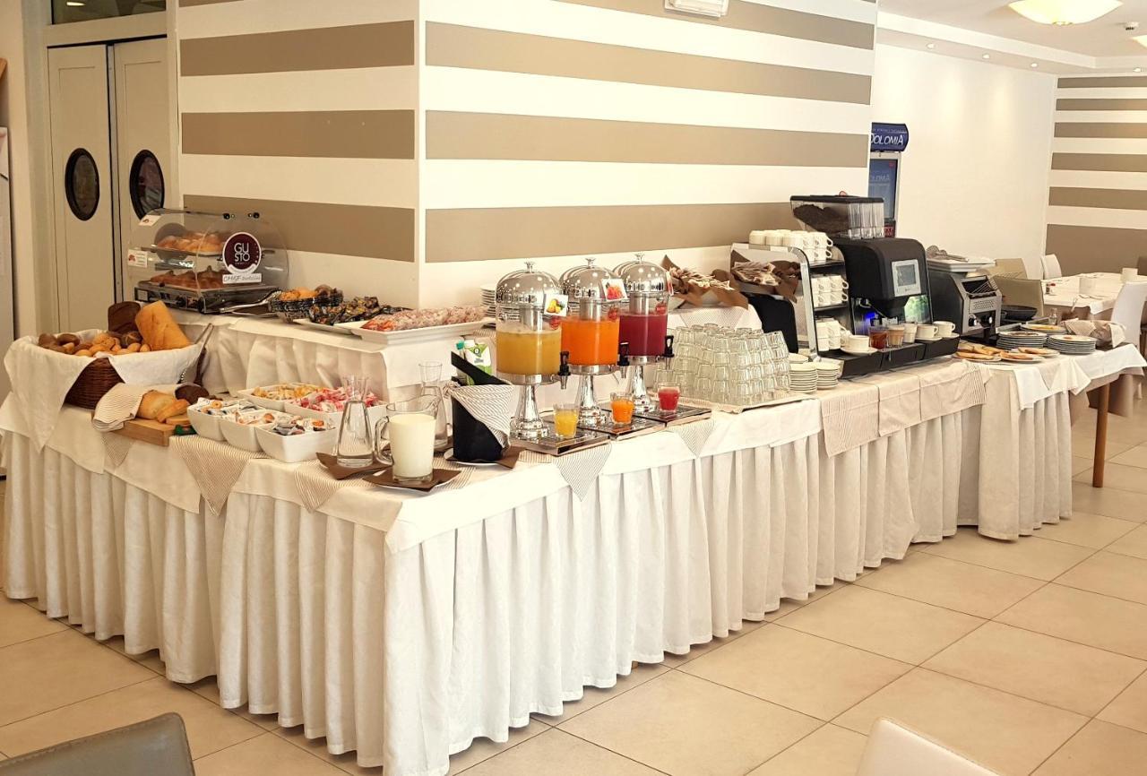 Hotel Helvetia Lignano Sabbiadoro Esterno foto